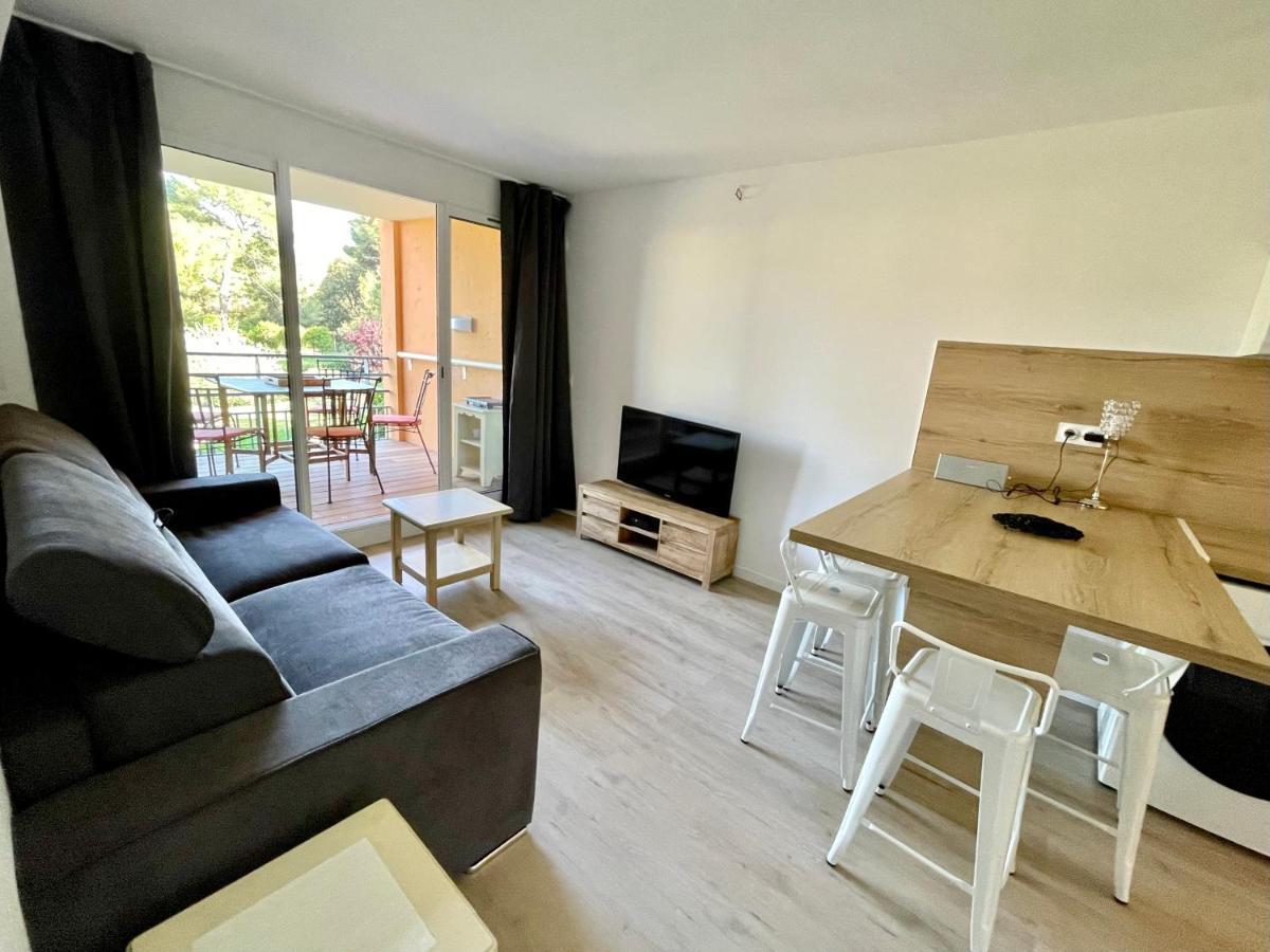 Badine Beach 5P Plage Piscine Balneo Clim Jardin Exotique Hyeres Ngoại thất bức ảnh