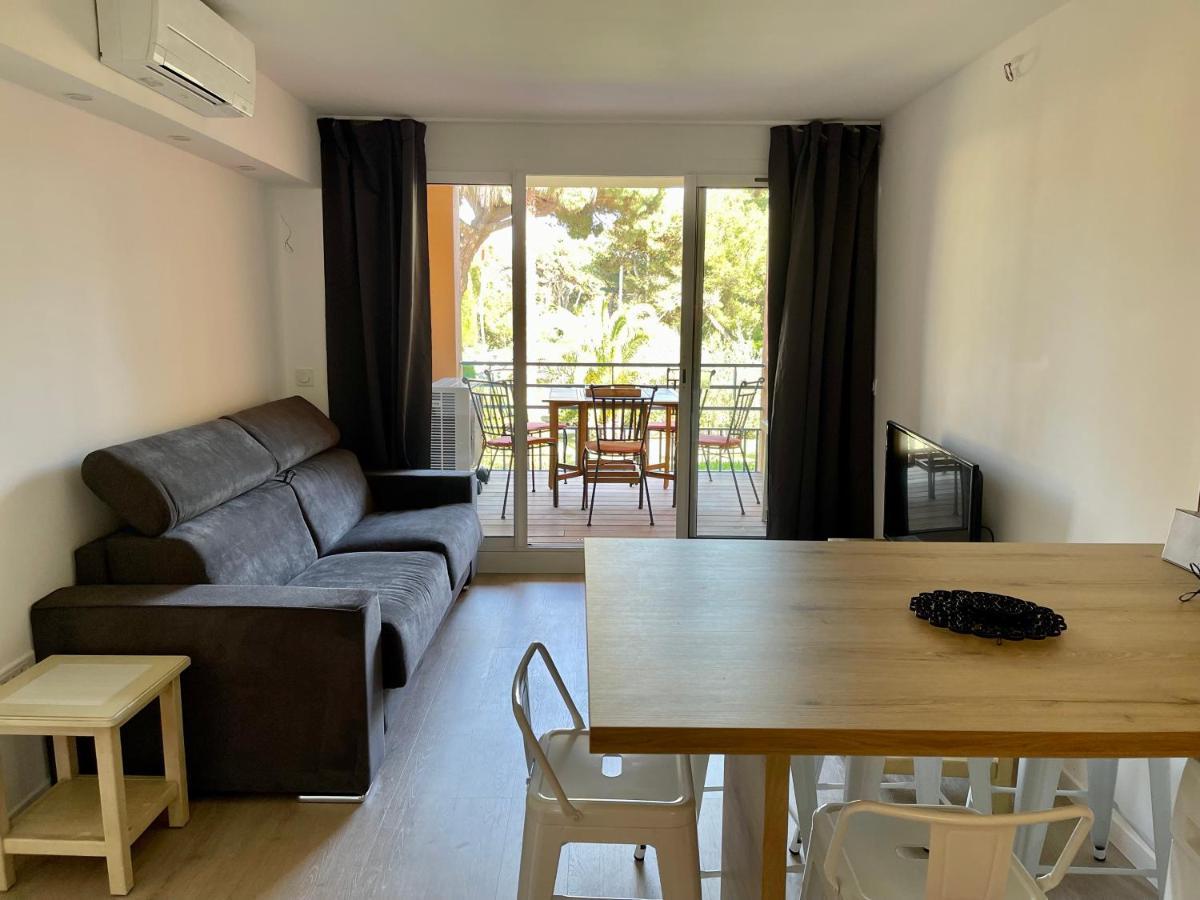 Badine Beach 5P Plage Piscine Balneo Clim Jardin Exotique Hyeres Ngoại thất bức ảnh